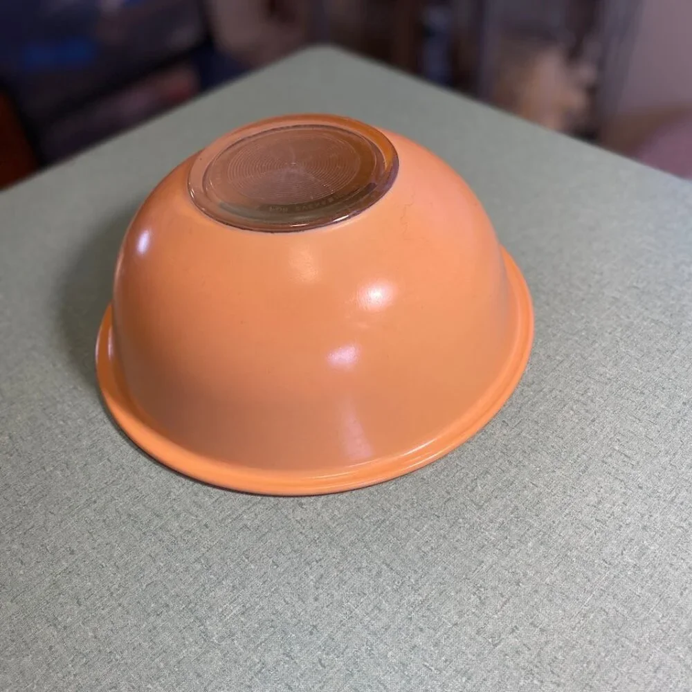 Ten Inch Glass Pyrex Peach Big Mixing Bowl